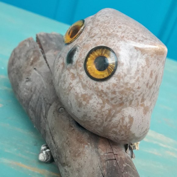 Pottery Clay Owl on Driftwood Artist Signed Glass Eyes Bird Themed Art - Picture 6 of 15